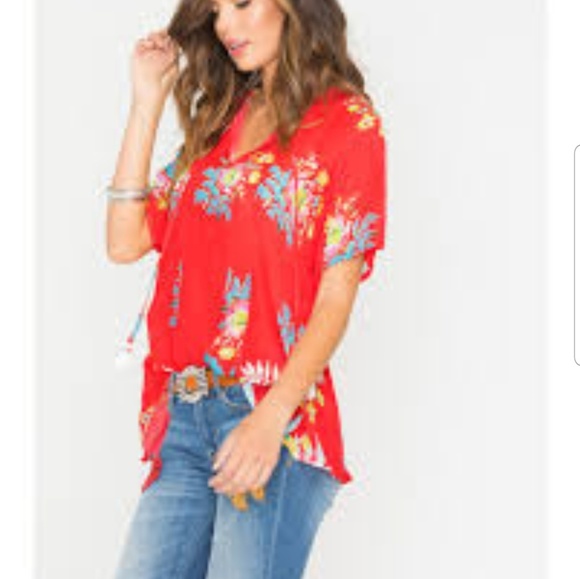 Johnny was PEONIES TOP - Picture 2 of 8